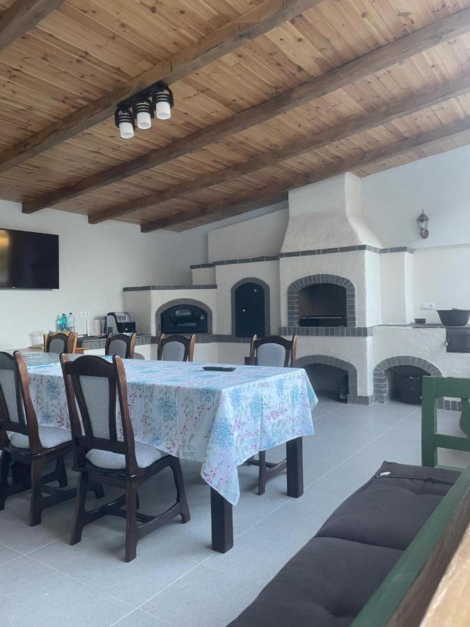 Sighetu Marmaţiei Casa De Langa Padure酒店 外观 照片