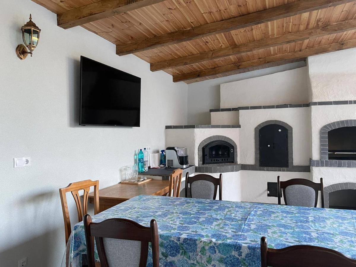 Sighetu Marmaţiei Casa De Langa Padure酒店 外观 照片